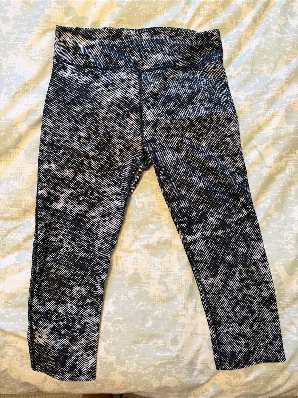 Women’s Under Armour HeatGear Compression Capri Leggings M